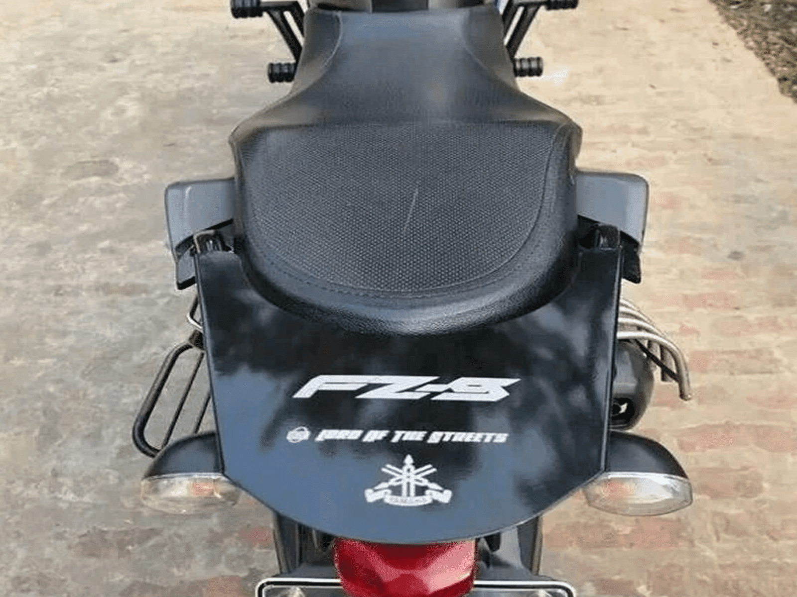 Premium Back Carrier Yamaha Fzs V3 Deluxe