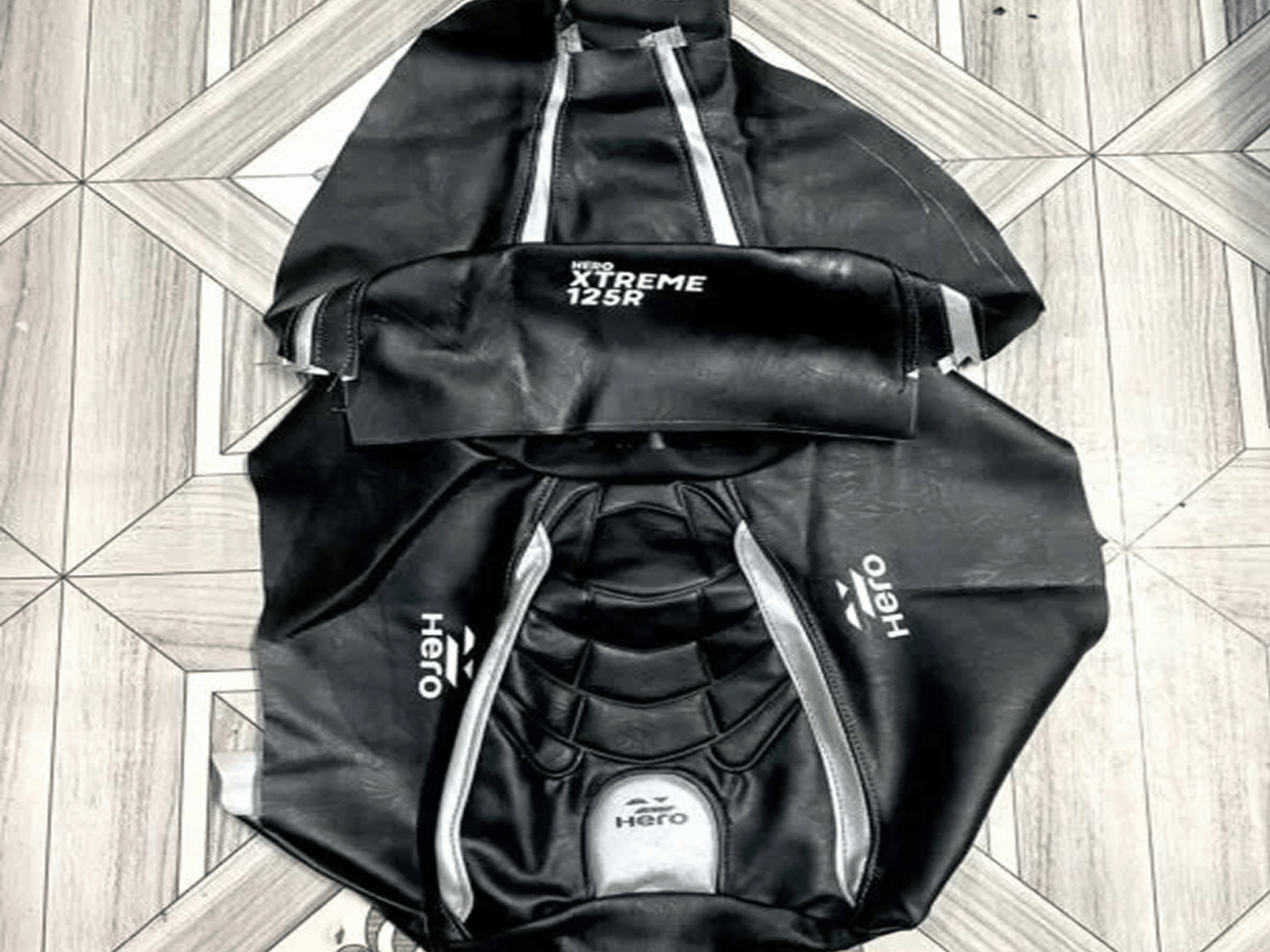 Premium Full Black Seat Cover For Hero Xtream 125R